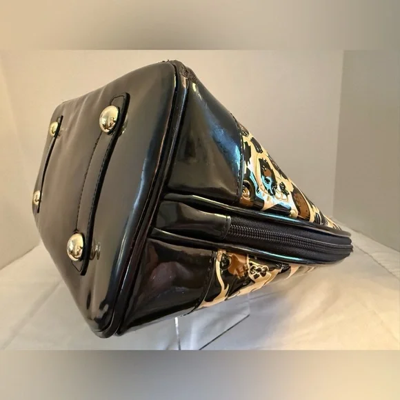 Rare LOUNGEFLY HELLO KITTY Bag - Picture 6 of 13